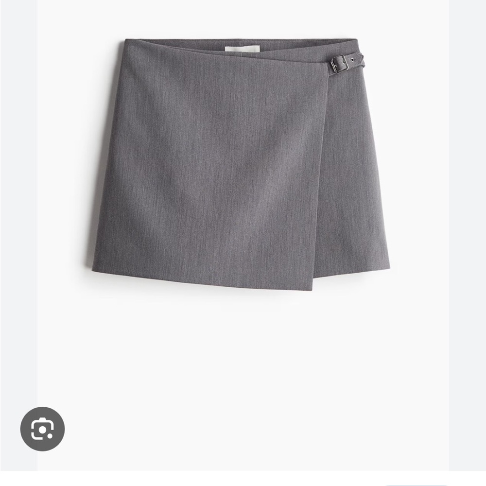 H&M Grey Mini Skort